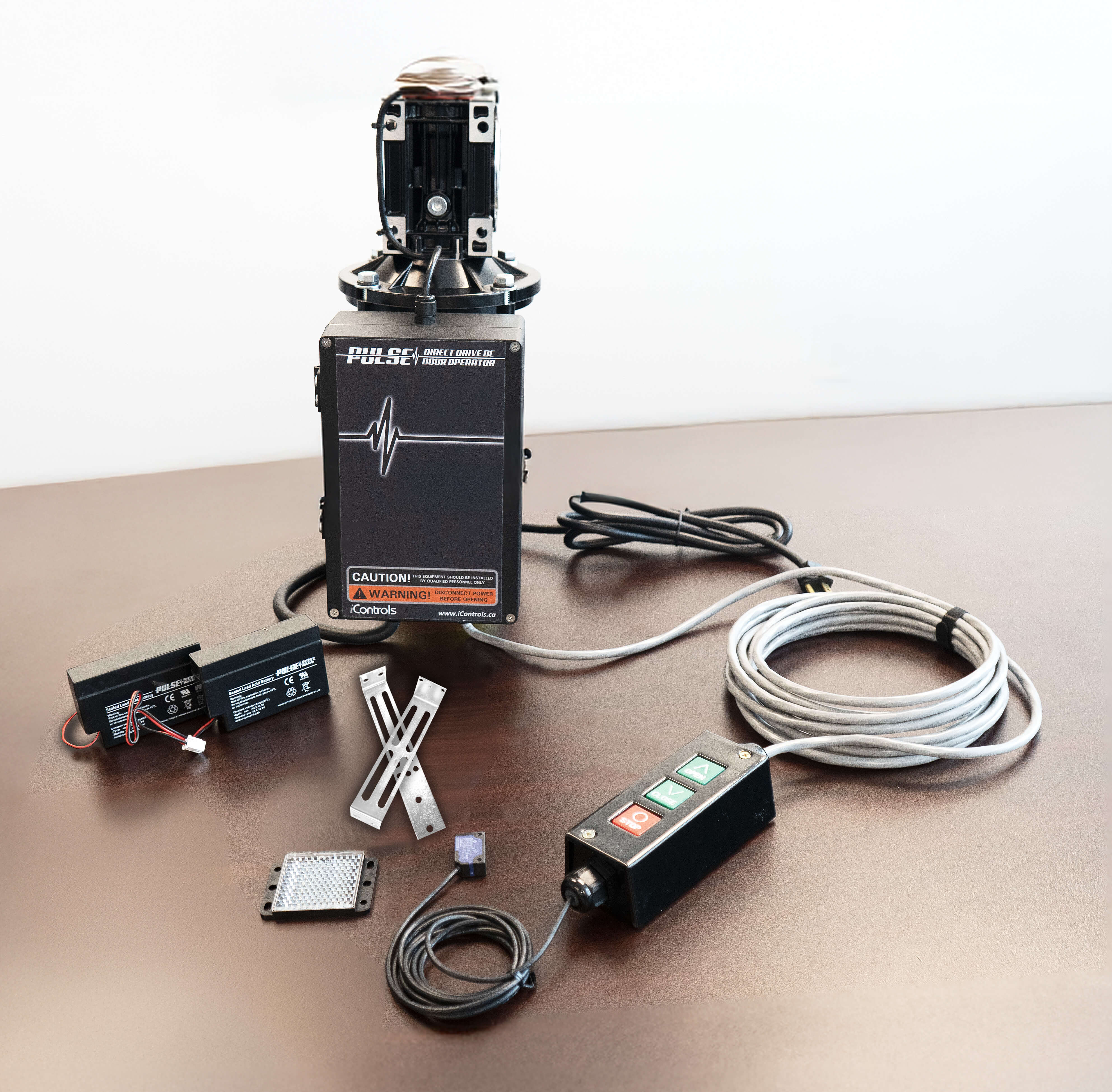 images/gallery-pulse-100-series/02-pulse-100-series-box-content.jpg images/gallery-pulse-100-series/02-pulse-100-series-box-content.jpg