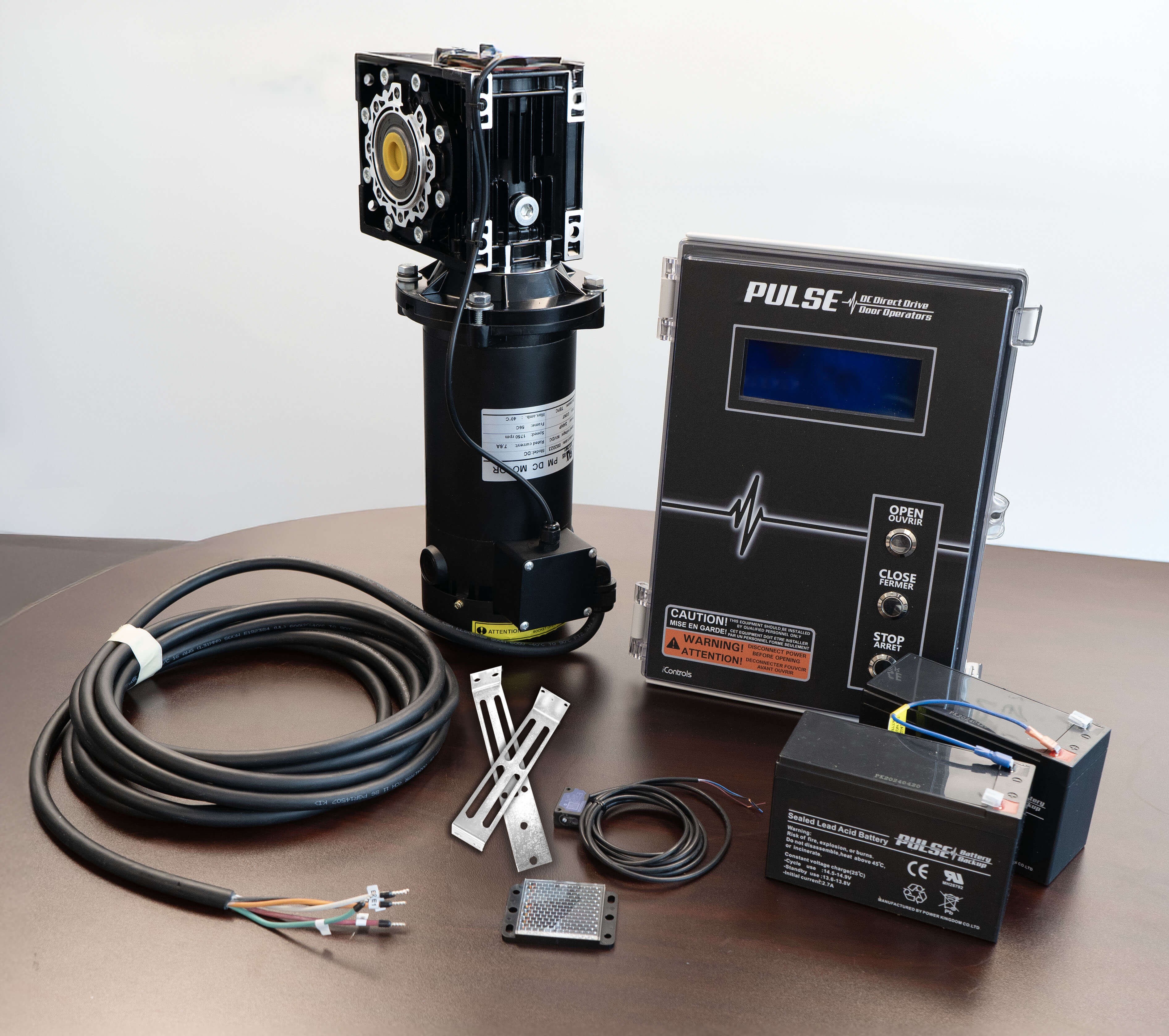images/gallery-pulse-300-series/06-pulse-300-series-package.jpg